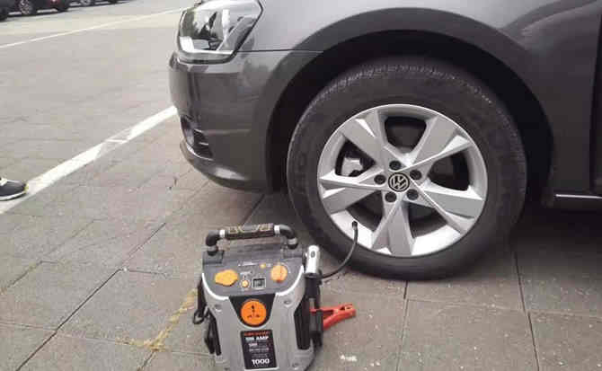 新乡汽车搭电案例